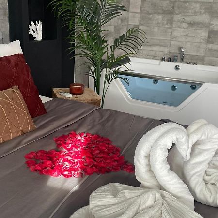סן סיפריאן Superbe Appartement Avec Balneo. מראה חיצוני תמונה